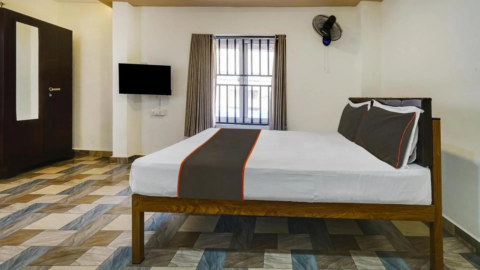 Buraimi Apartments Kochi الهند