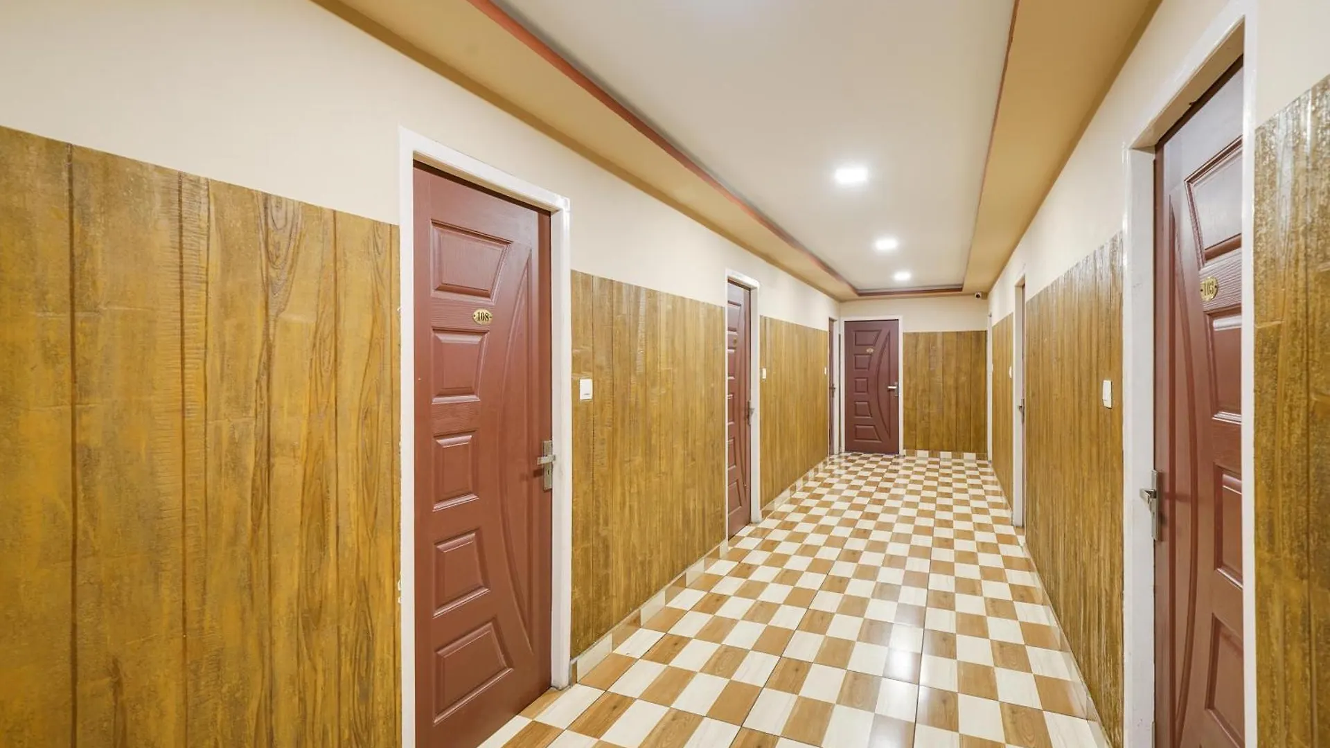 فندق Buraimi Apartments Kochi