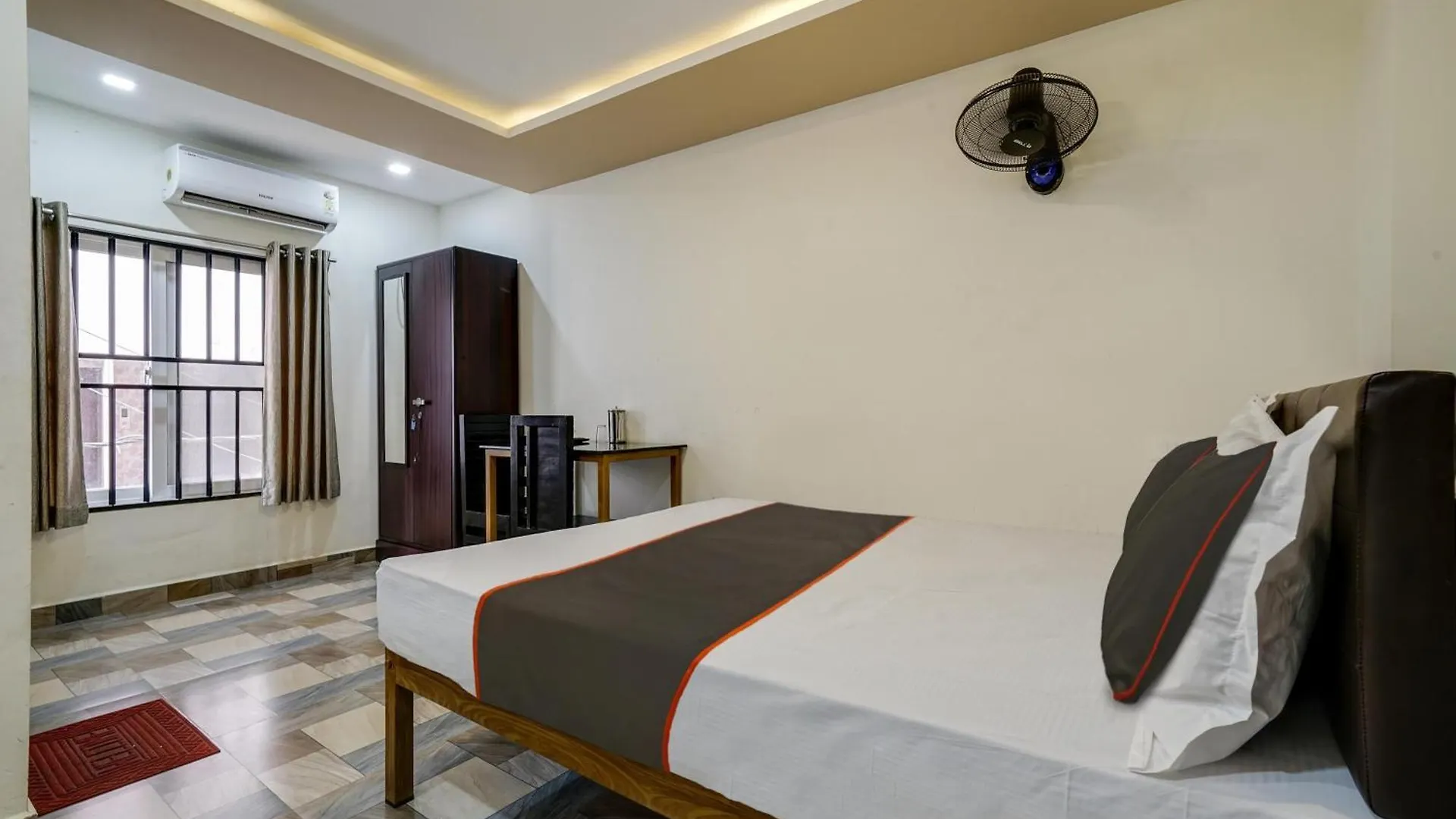 Buraimi Apartments Kochi فندق