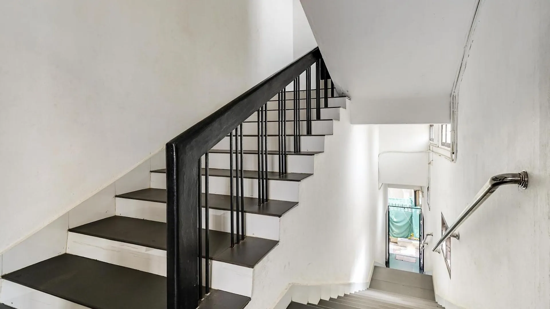 فندق Buraimi Apartments Kochi الهند